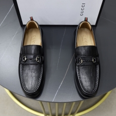 Gucci Leather Shoes